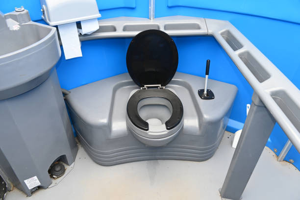 Best Portable restroom trailer rental  in Bluefield, WV
